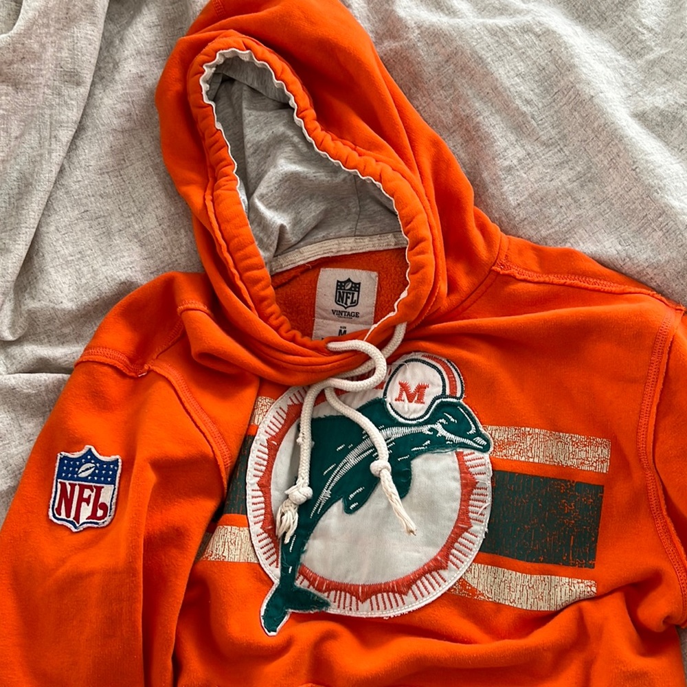 Miami Dolphins Hoodie/Sweater/Sweatshirt - Medium